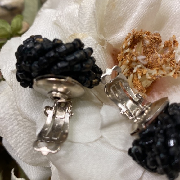 Vintage Made in Western Germany black w/glints of rust bead clip earrings 3/4” - Picture 7 of 8
